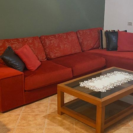 Ari'S Apartment فلورا المظهر الخارجي الصورة