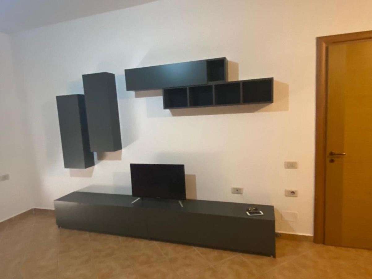 Ari'S Apartment فلورا المظهر الخارجي الصورة