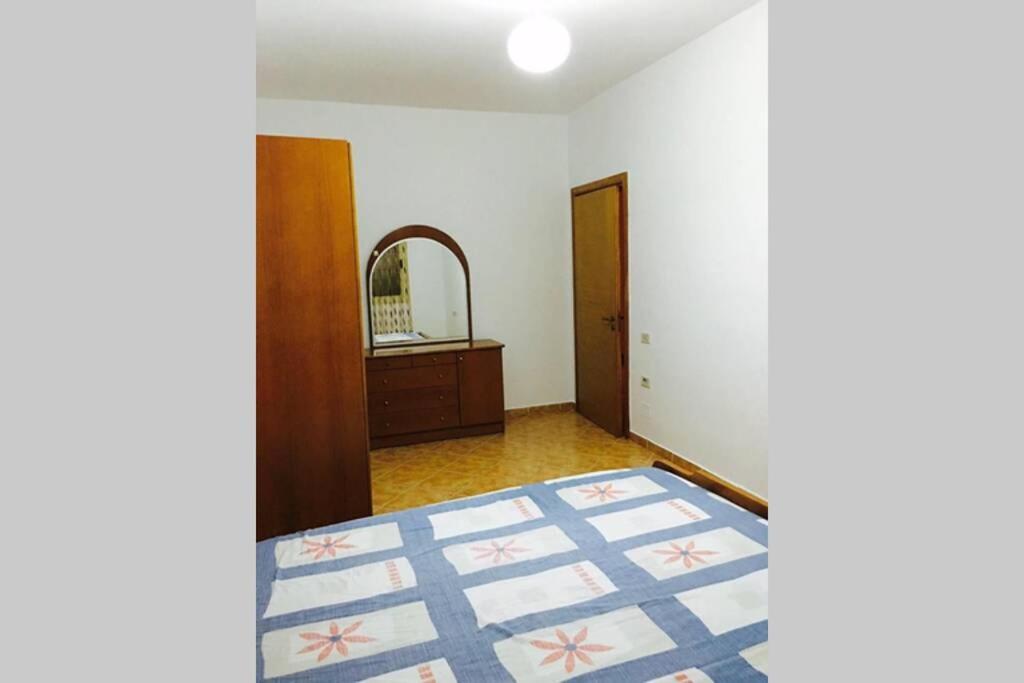 Ari'S Apartment فلورا المظهر الخارجي الصورة