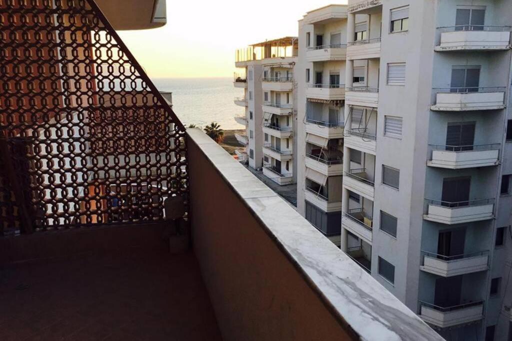 Ari'S Apartment فلورا المظهر الخارجي الصورة